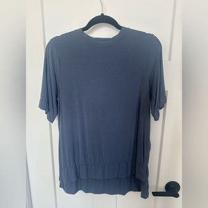 Aday Essentialist T-Shirt, Small, Mist